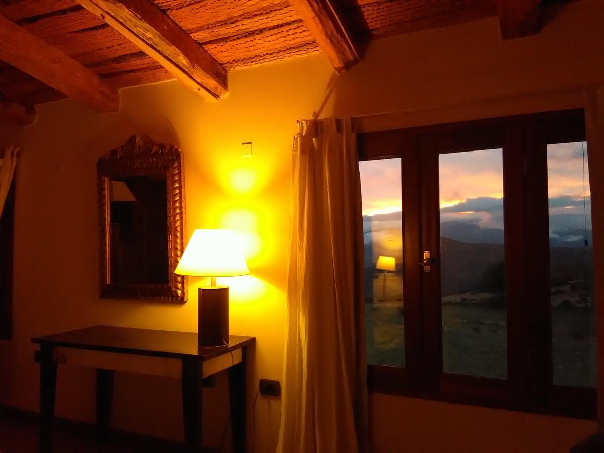 Hôtel Casa Colorada à Tilcara Extérieur photo